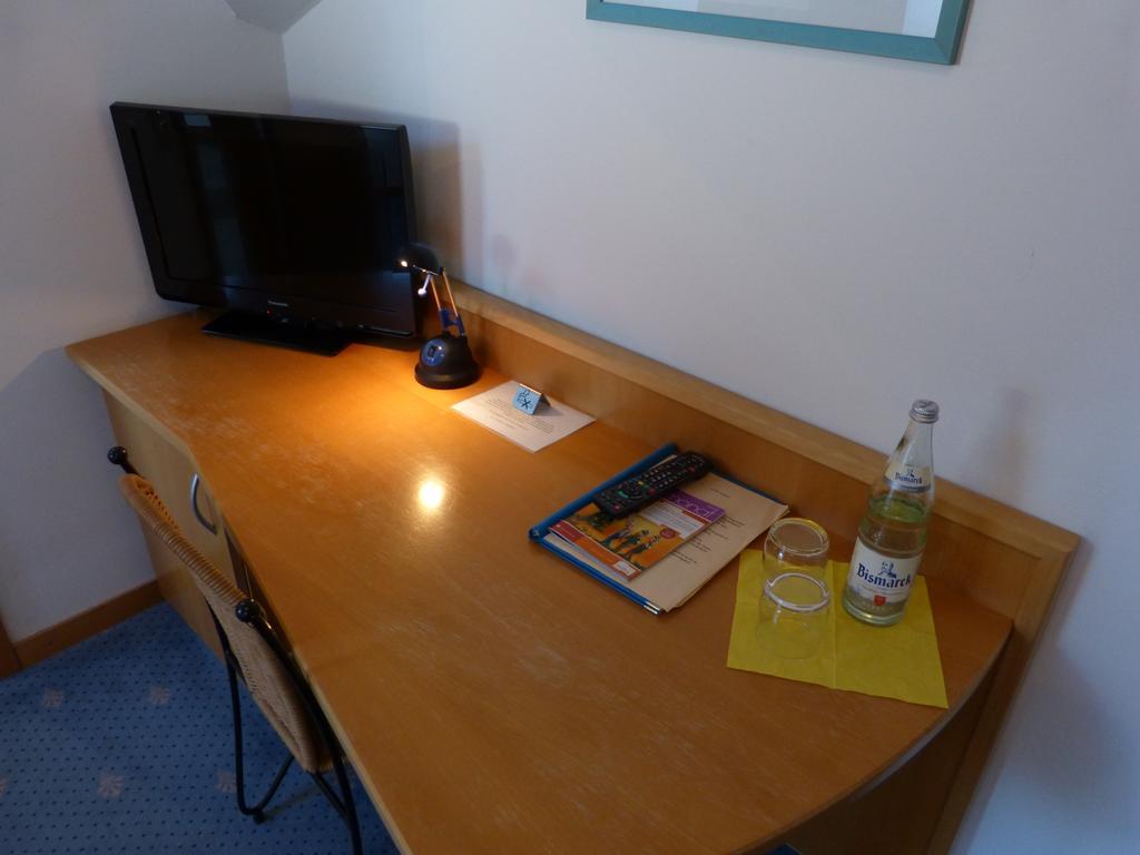 Forsthaus Bergedorf Hotel Hamburg Room photo