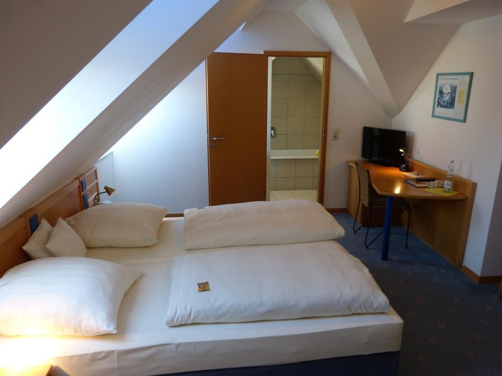 Forsthaus Bergedorf Hotel Hamburg Room photo